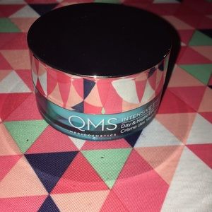 Qms intensive eye care day and night eye cream